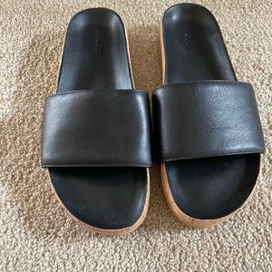 Women sandals